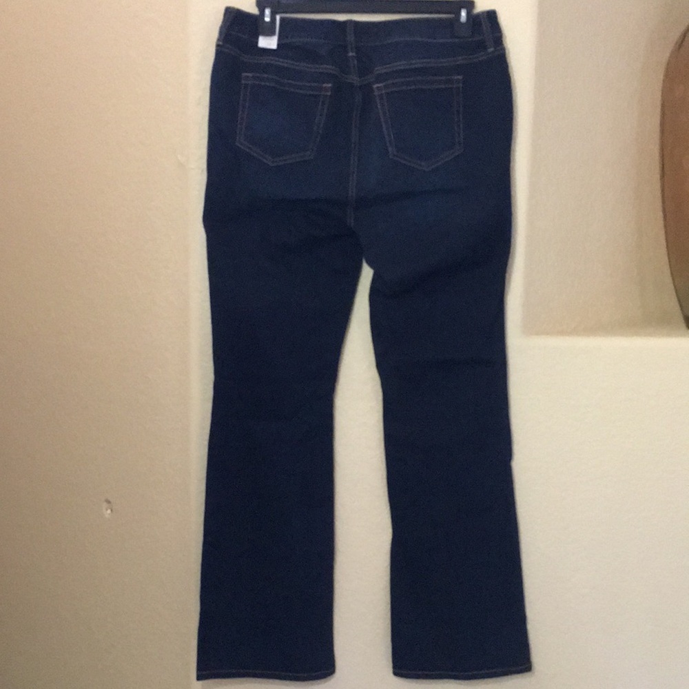NWT Torrid Slim Bootcut Mid Rise Stretch Jean, size 10 S - Picture 6 of 13